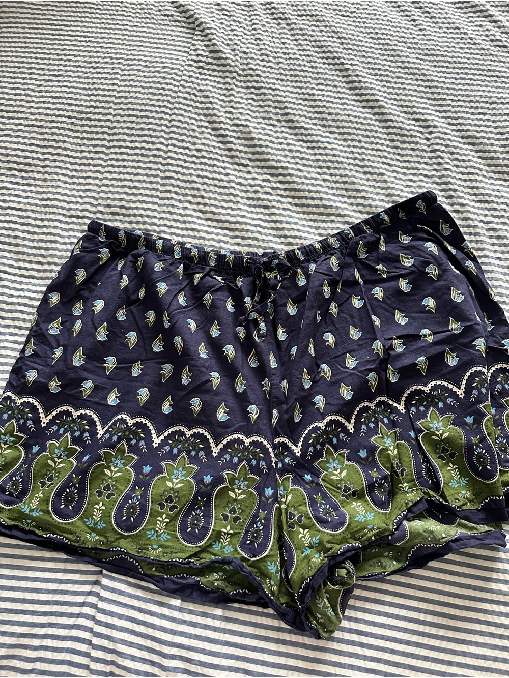 Navy Paisley-Print  Women’s Shorts